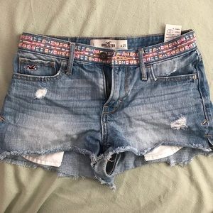 Hollister high waisted shorts with design